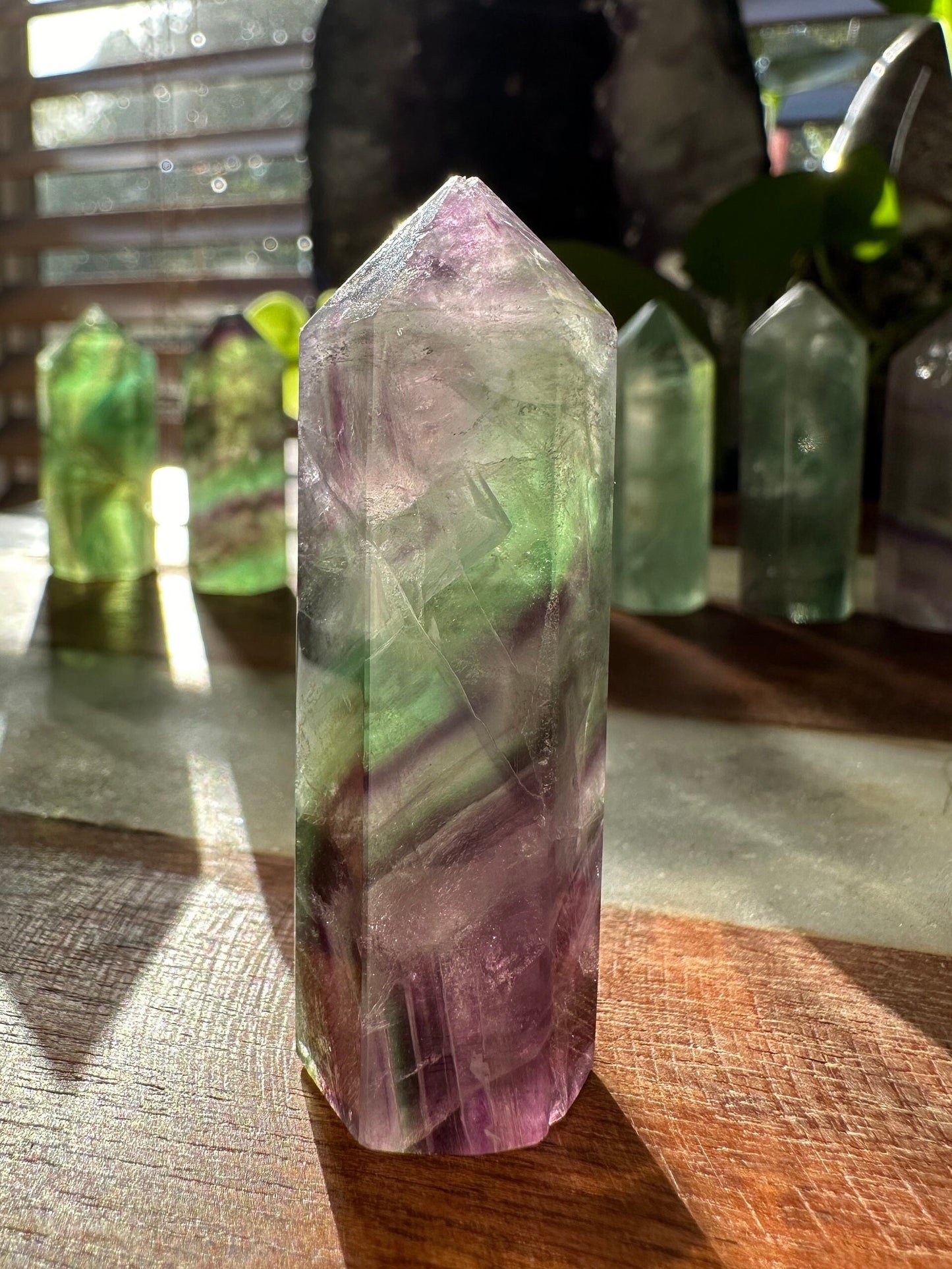 High quality fluorite mini tower/ rainbow fluorite / gemmy/ flashy / transparent