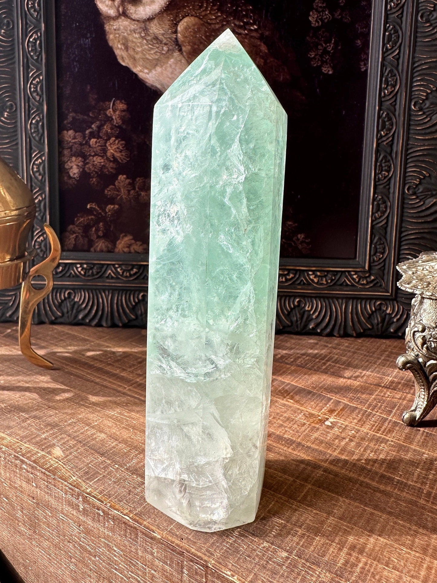 High quality green fluorite tower/ rainbow fluorite / gemmy/ flashy / transparent