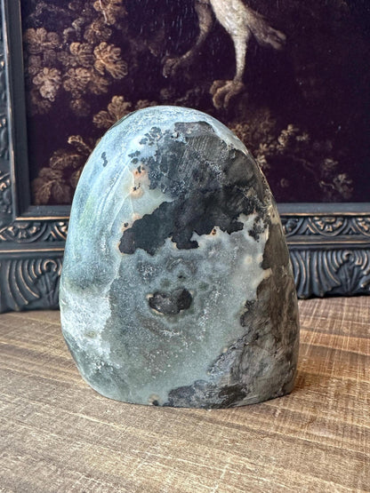 Uruguay Amethyst Cut Base with a Stalactite polished back